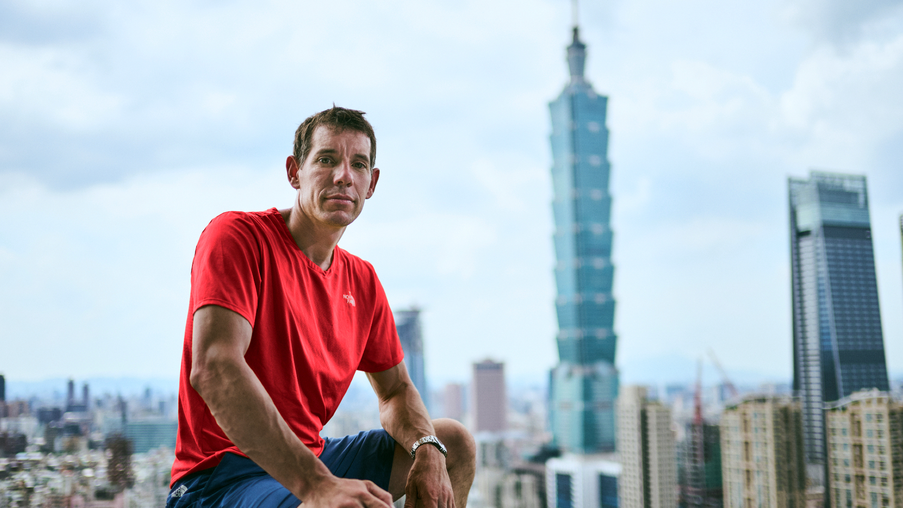 91 Minutes on the Razor’s Edge: Alex Honnold’s Live-Streamed Free Solo of Taipei 101